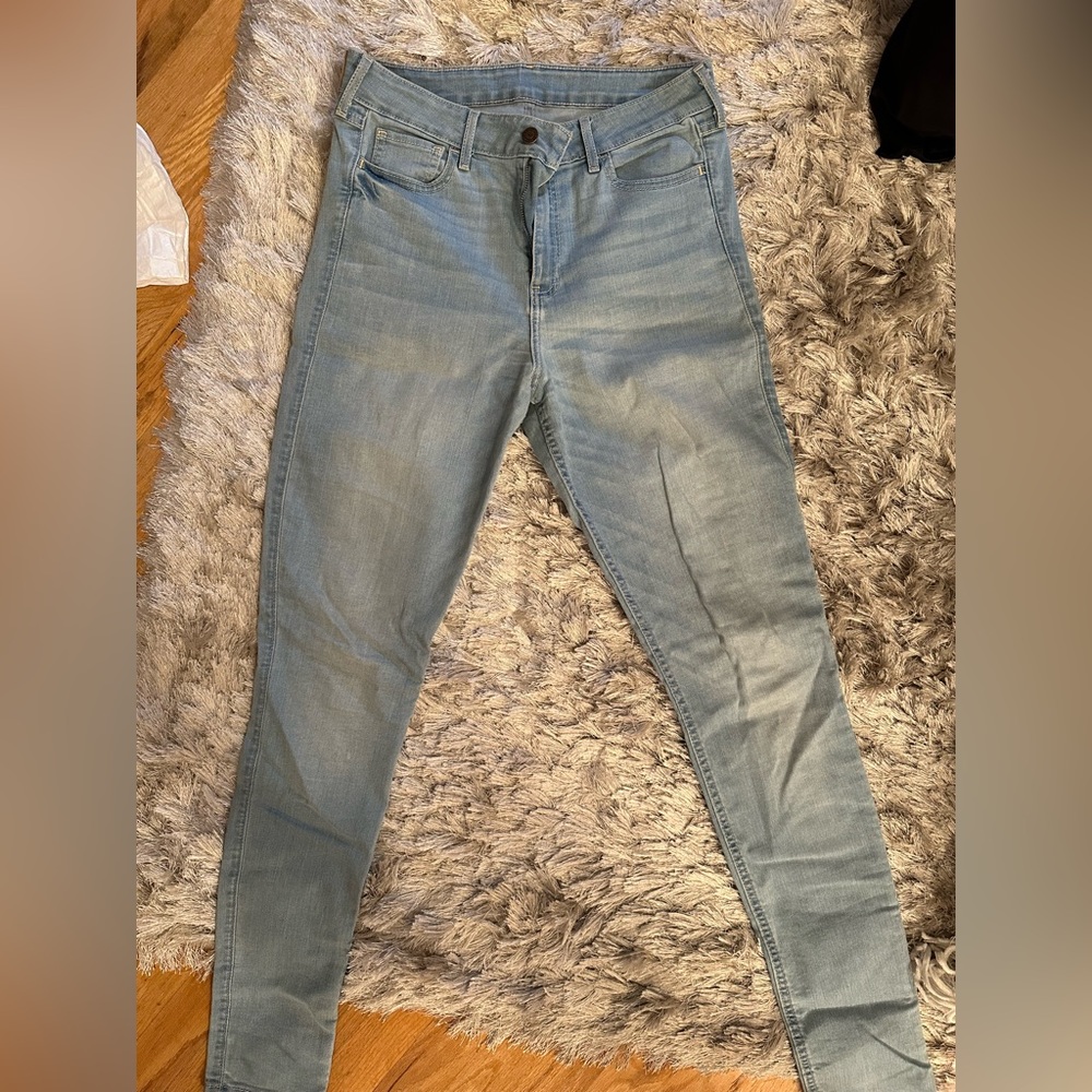 Hollister jeans